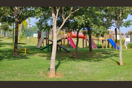 Casa de condomínio à venda com 184m², 4 quartos e 2 vagas Casa de condomínio à venda com 184m², 4 quartos e 2 vagasÁrea comum - Playground