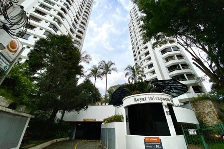 Apartamento à venda com 45m², 1 quarto e 1 vaga Apartamento à venda com 45m², 1 quarto e 1 vagaFachada