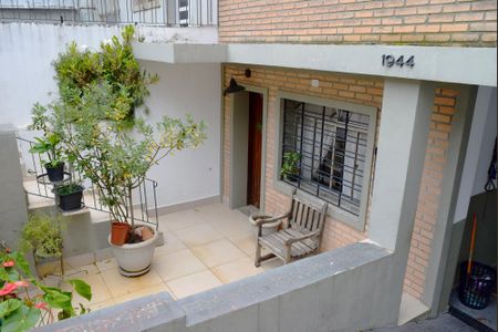 Casa para alugar com 100m², 2 quartos e 1 vagaEntrada social