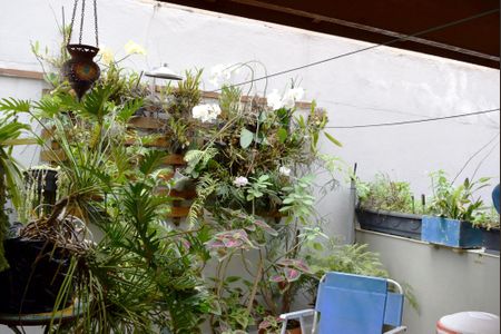 Casa para alugar com 100m², 2 quartos e 1 vagaQuintal