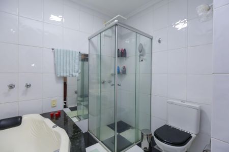 Apartamento à venda com 150m², 3 quartos e 2 vagas Apartamento à venda com 150m², 3 quartos e 2 vagasBanheiro Suíte