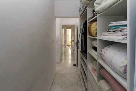 Apartamento à venda com 380m², 4 quartos e 6 vagasCloset da suite 03