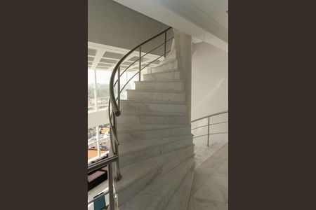 Apartamento à venda com 380m², 4 quartos e 6 vagasescada