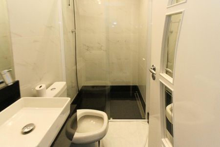 Apartamento à venda com 380m², 4 quartos e 6 vagasBanheiro da Suite 02