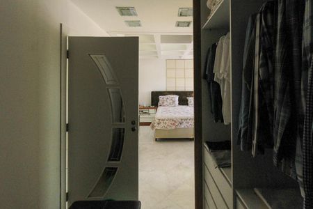 Apartamento à venda com 380m², 4 quartos e 6 vagasCloser da Suite 04