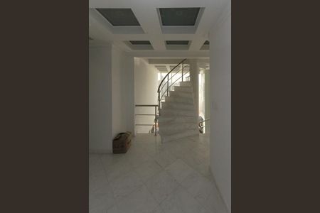 Apartamento à venda com 380m², 4 quartos e 6 vagasCorredor