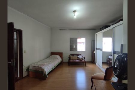 Casa à venda com 760m², 7 quartos e 2 vagas Casa à venda com 760m², 7 quartos e 2 vagasQuarto 2