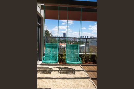 Studio para alugar com 26m², 1 quarto e sem vaga Studio para alugar com 26m², 1 quarto e sem vagaÁrea comum - Piscina