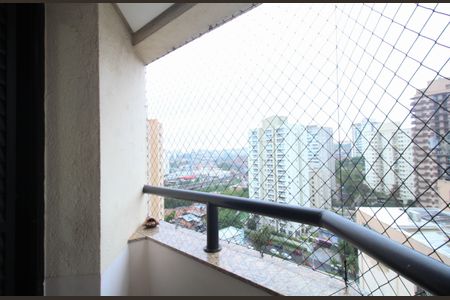 Apartamento à venda com 130m², 3 quartos e 4 vagas Apartamento à venda com 130m², 3 quartos e 4 vagasVaranda - Suíte