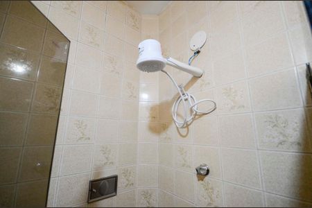 Apartamento à venda com 75m², 2 quartos e 1 vaga Apartamento à venda com 75m², 2 quartos e 1 vagaBanheiro