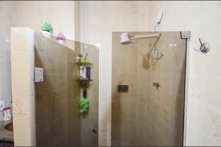 Apartamento à venda com 75m², 2 quartos e 1 vaga Apartamento à venda com 75m², 2 quartos e 1 vagaBanheiro