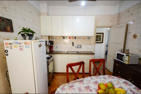 Apartamento à venda com 75m², 2 quartos e 1 vaga Apartamento à venda com 75m², 2 quartos e 1 vagaCozinha