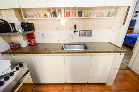 Apartamento à venda com 75m², 2 quartos e 1 vaga Apartamento à venda com 75m², 2 quartos e 1 vagaCozinha