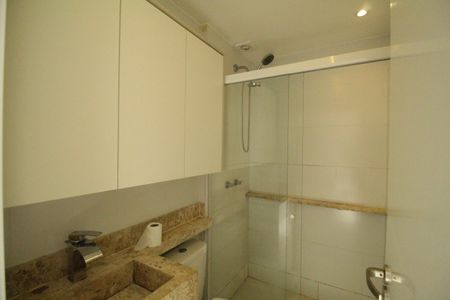 Apartamento à venda com 114m², 2 quartos e 1 vagaBanheiro da Suíte  2