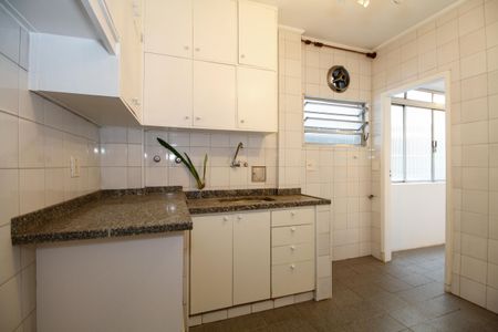 Apartamento à venda com 92m², 2 quartos e sem vaga Apartamento à venda com 92m², 2 quartos e sem vagaCozinha