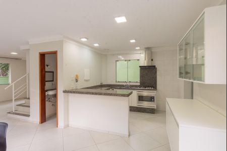 Casa à venda com 259m², 3 quartos e 4 vagasSala