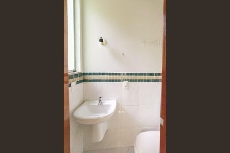 Casa à venda com 259m², 3 quartos e 4 vagasBanheiro de Serviço