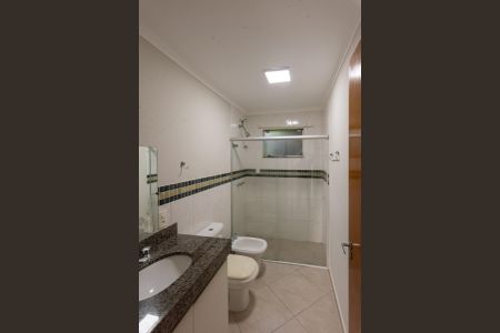 Casa à venda com 259m², 3 quartos e 4 vagasBanheiro da Suíte