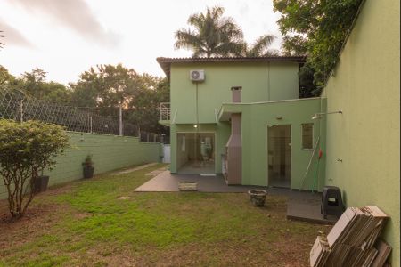 Casa à venda com 259m², 3 quartos e 4 vagasQuintal