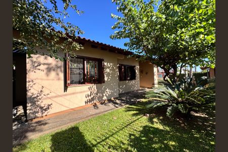 Casa à venda com 159m², 3 quartos e 2 vagas Casa à venda com 159m², 3 quartos e 2 vagasÁrea Externa