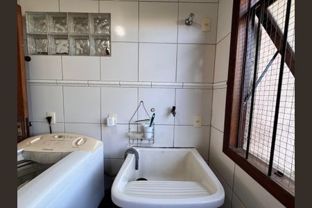Casa à venda com 159m², 3 quartos e 2 vagas Casa à venda com 159m², 3 quartos e 2 vagasÁrea de Serviço