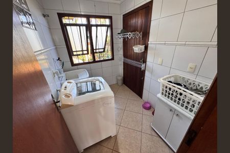 Casa à venda com 159m², 3 quartos e 2 vagas Casa à venda com 159m², 3 quartos e 2 vagasÁrea de Serviço