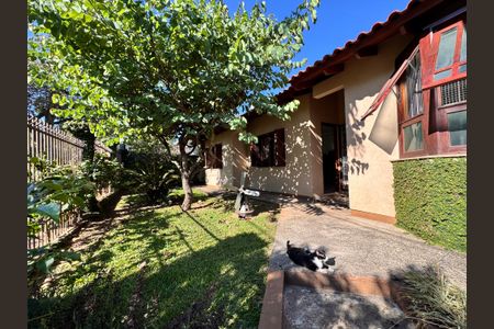 Casa à venda com 159m², 3 quartos e 2 vagas Casa à venda com 159m², 3 quartos e 2 vagasÁrea Externa