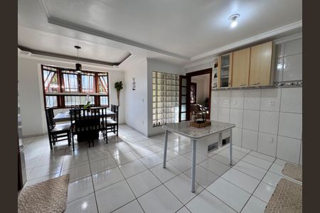 Casa à venda com 159m², 3 quartos e 2 vagas Casa à venda com 159m², 3 quartos e 2 vagasCozinha