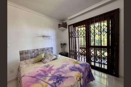 Casa à venda com 159m², 3 quartos e 2 vagas Casa à venda com 159m², 3 quartos e 2 vagasQuarto