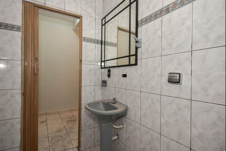 Casa para alugar com 150m², 3 quartos e 2 vagasBanheiro