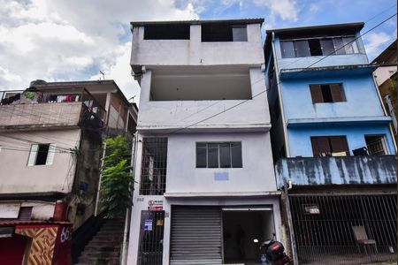 Casa para alugar com 150m², 3 quartos e 2 vagasFachada
