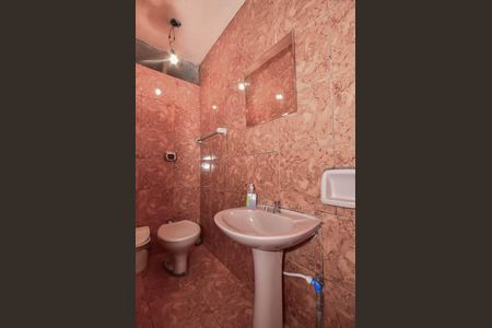 Casa para alugar com 150m², 3 quartos e 2 vagasBanheiro de Serviço