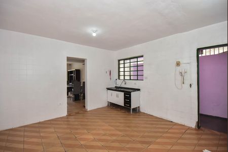 Casa para alugar com 150m², 3 quartos e 2 vagasCozinha