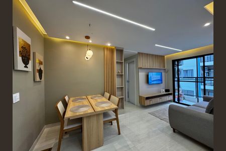 Apartamento à venda com 54m², 2 quartos e 1 vagaSala