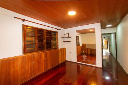 Casa à venda com 225m², 3 quartos e 2 vagas Casa à venda com 225m², 3 quartos e 2 vagasSuíte 2