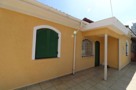 Casa à venda com 225m², 3 quartos e 6 vagasFachada