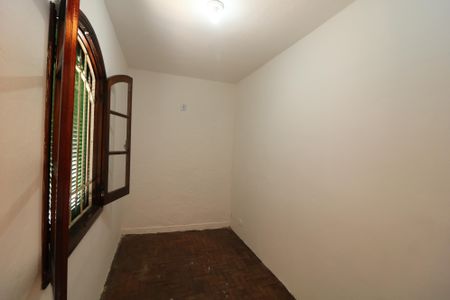 Casa à venda com 225m², 3 quartos e 6 vagasQuarto 2