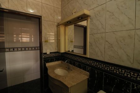 Casa à venda com 225m², 3 quartos e 6 vagasBanheiro