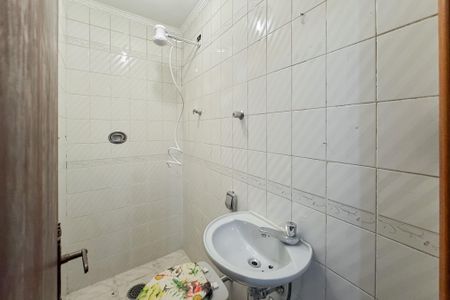 Casa à venda com 360m², 3 quartos e 4 vagas Casa à venda com 360m², 3 quartos e 4 vagasBanheiro de Serviço