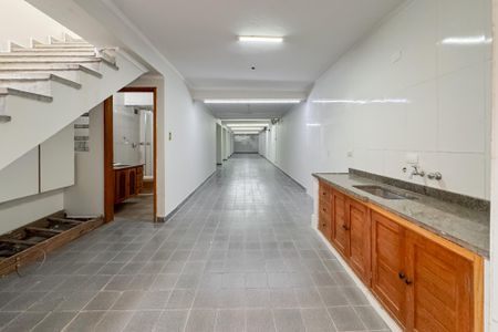 Casa à venda com 360m², 3 quartos e 4 vagas Casa à venda com 360m², 3 quartos e 4 vagasSubsolo, Churrasqueira e Área de Serviço