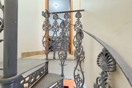 Casa à venda com 360m², 3 quartos e 4 vagas Casa à venda com 360m², 3 quartos e 4 vagasQuarto de Serviço