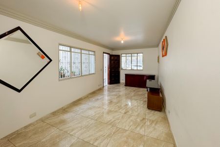 Casa à venda com 360m², 3 quartos e 4 vagas Casa à venda com 360m², 3 quartos e 4 vagasSala
