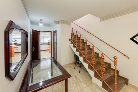 Casa à venda com 360m², 3 quartos e 4 vagas Casa à venda com 360m², 3 quartos e 4 vagasSala