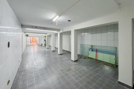 Casa à venda com 360m², 3 quartos e 4 vagas Casa à venda com 360m², 3 quartos e 4 vagasSubsolo