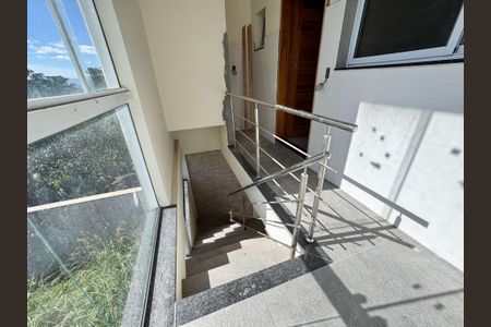 Casa à venda com 152m², 3 quartos e 2 vagas Casa à venda com 152m², 3 quartos e 2 vagasVaranda da Sala