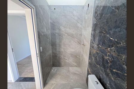 Casa à venda com 152m², 3 quartos e 2 vagas Casa à venda com 152m², 3 quartos e 2 vagasBanheiro