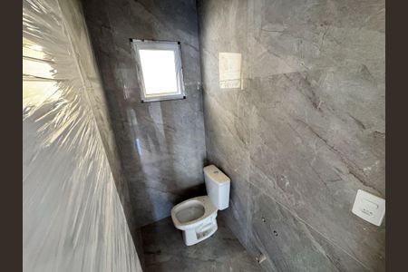 Casa à venda com 152m², 3 quartos e 2 vagas Casa à venda com 152m², 3 quartos e 2 vagasLavabo