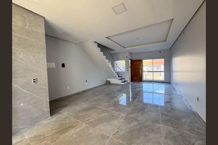 Casa à venda com 152m², 3 quartos e 2 vagas Casa à venda com 152m², 3 quartos e 2 vagasCozinha