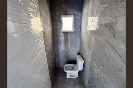 Casa à venda com 152m², 3 quartos e 2 vagas Casa à venda com 152m², 3 quartos e 2 vagasLavabo