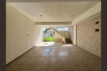 Casa à venda com 152m², 3 quartos e 2 vagas Casa à venda com 152m², 3 quartos e 2 vagasÁrea comum